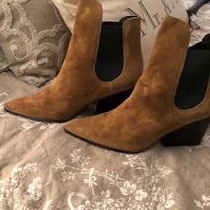 Kendall & Kylie suede boot size7